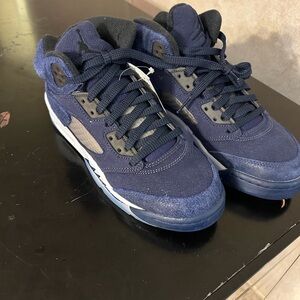 Jordan Men's Navy Blue Sneakers